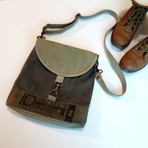 {Mona B} Canvas Cross body Messenger purse